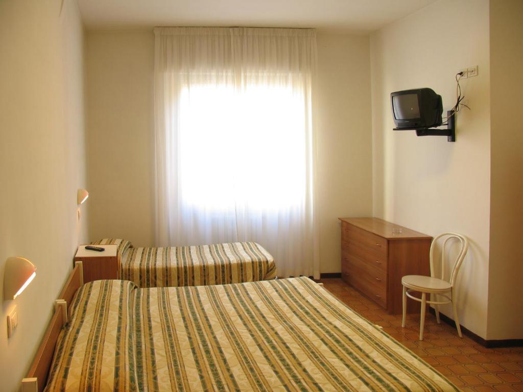Hotel Cecco Arezzo Zimmer foto